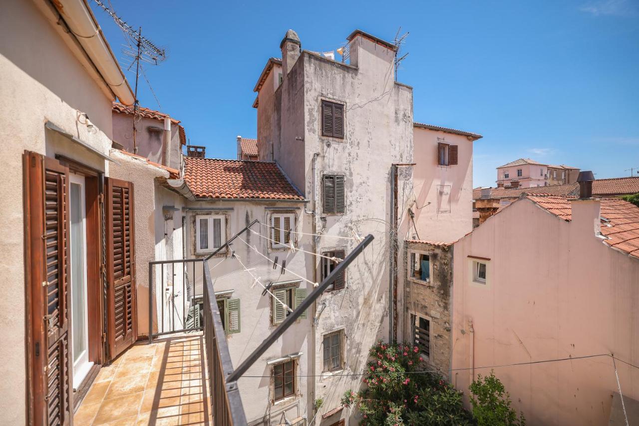 Two Bedroom Apartment In City Center Igor Zadar Exterior foto